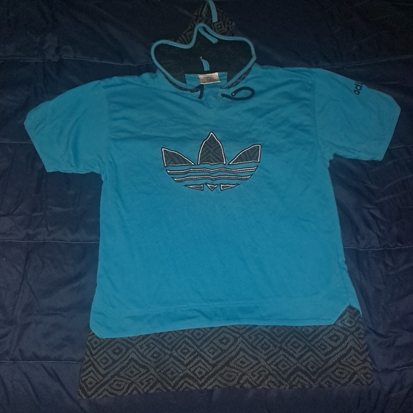 Adidas Short Sleeved Hoodie Sz.M - Picture 2 of 9